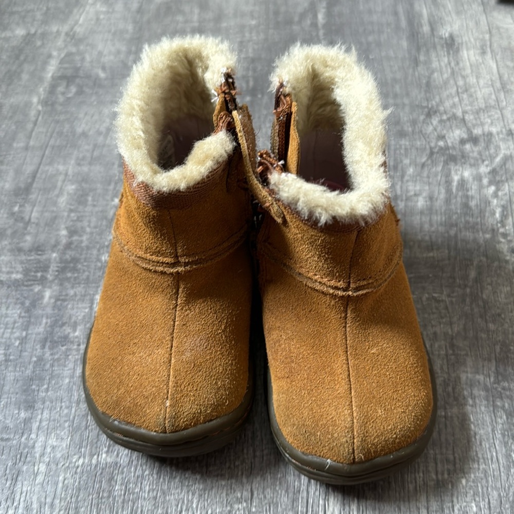 Stride Rite Size 4.5 Girls Brown boots